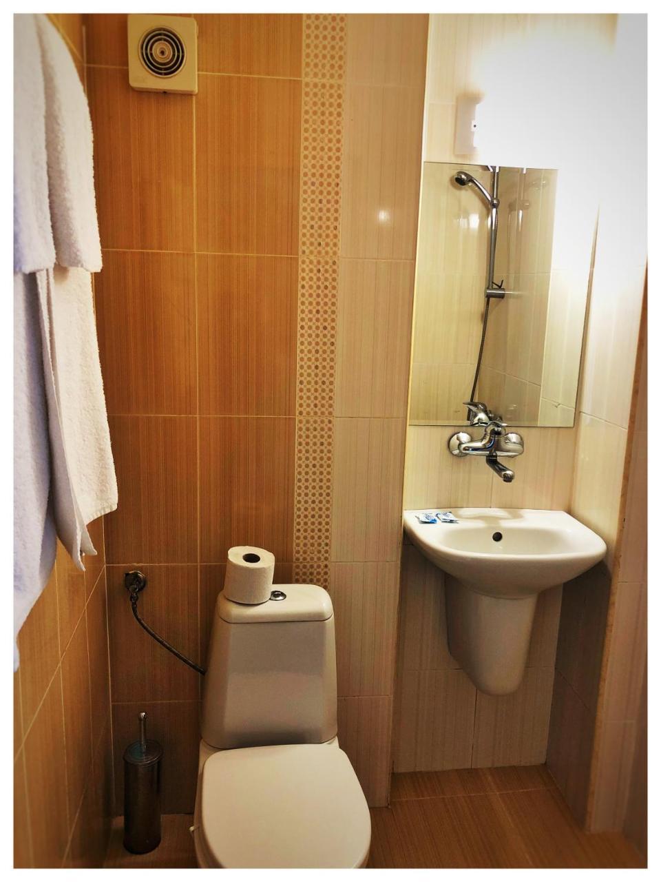 Hotel Rahovets Gorna Oryakhovitsa Luaran gambar